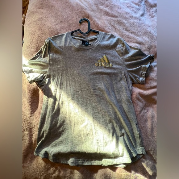 Adidas T Shirt - Picture 1 of 3